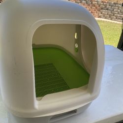 Cat Litter Box