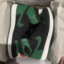 Jordan Retro 1 pine Green 