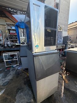 Hoshizaki KM-515MAH modular ice machine with storage bin