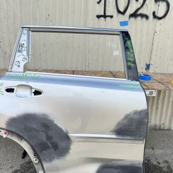 2014 2015 2016 2017 2018 2019 TOYOTA HIGHLANDER RIGHT REAR DOOR SHELL OEM Used 