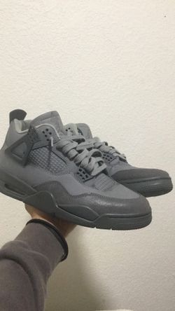 Cement Jordan retro 4s