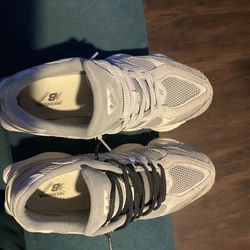 NEW BALENCE 9060 SIZE 11