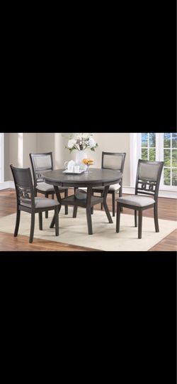 $379 dinning set