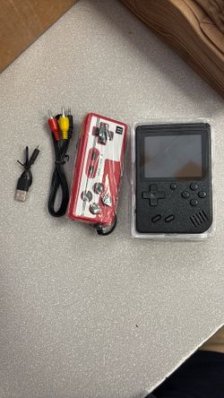 Hand held gaming console
