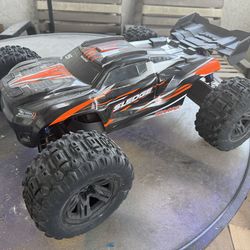 Traxxas sledge