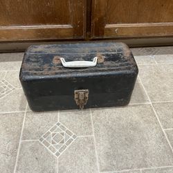 Metal Fishing Box 