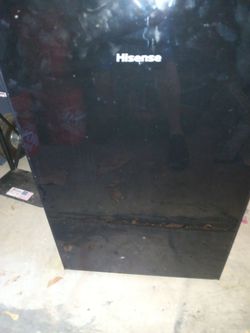 Hisense mini refrigerator.