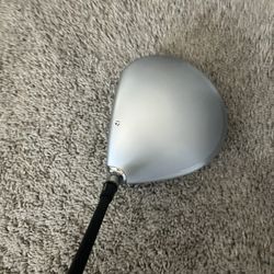 TaylorMade Qi35 Designer Series Max Silver Driver 9 Degree RH Stiff