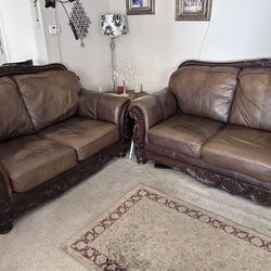2 set of leather couch 