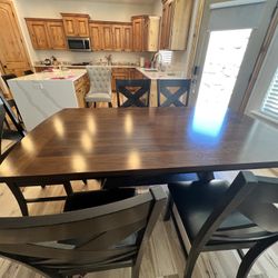 Dining Room Table INCLUDES Chairs- Seats 6