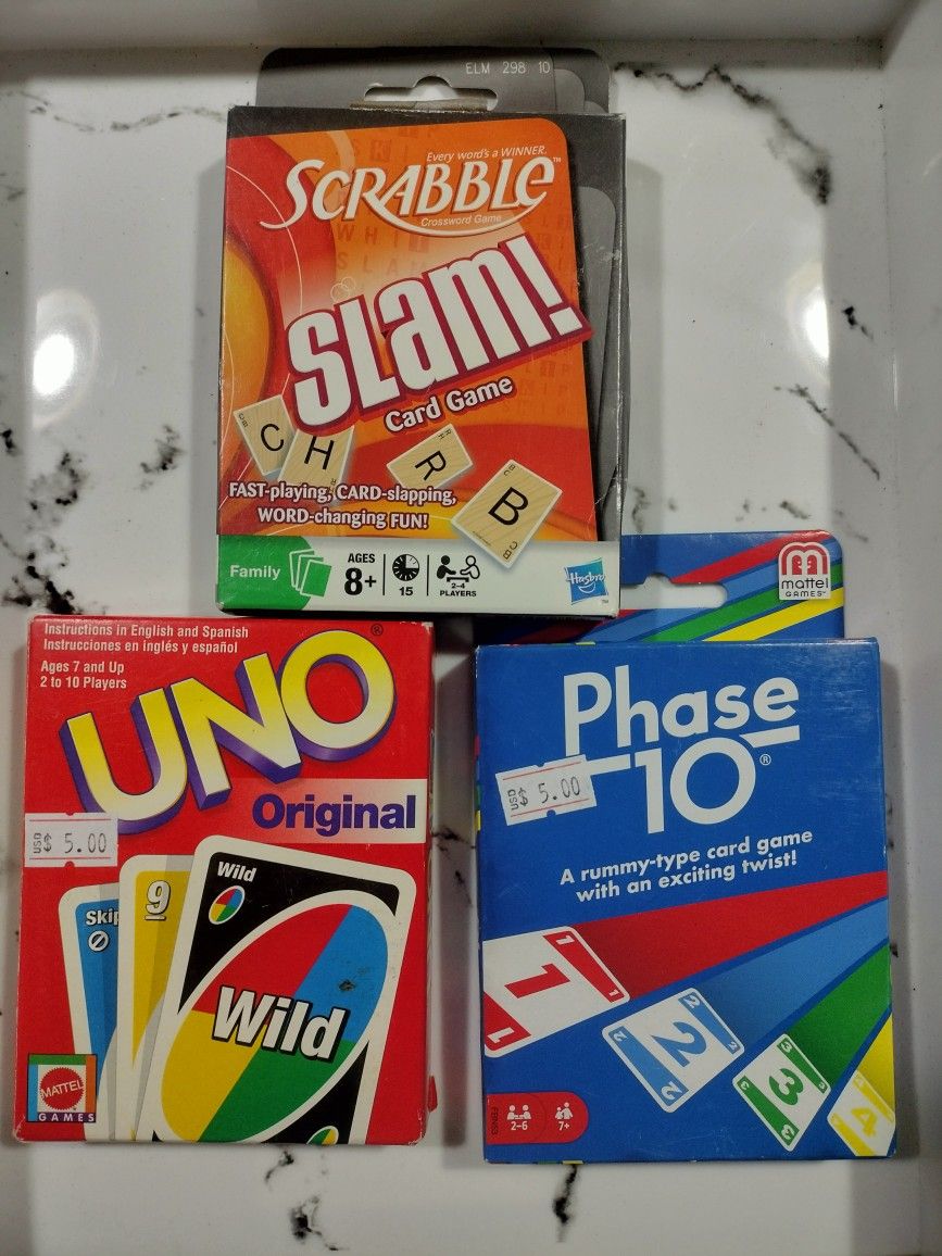 It's Family Game Time!  New.  (1116)