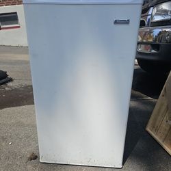 Mini Fridge $40