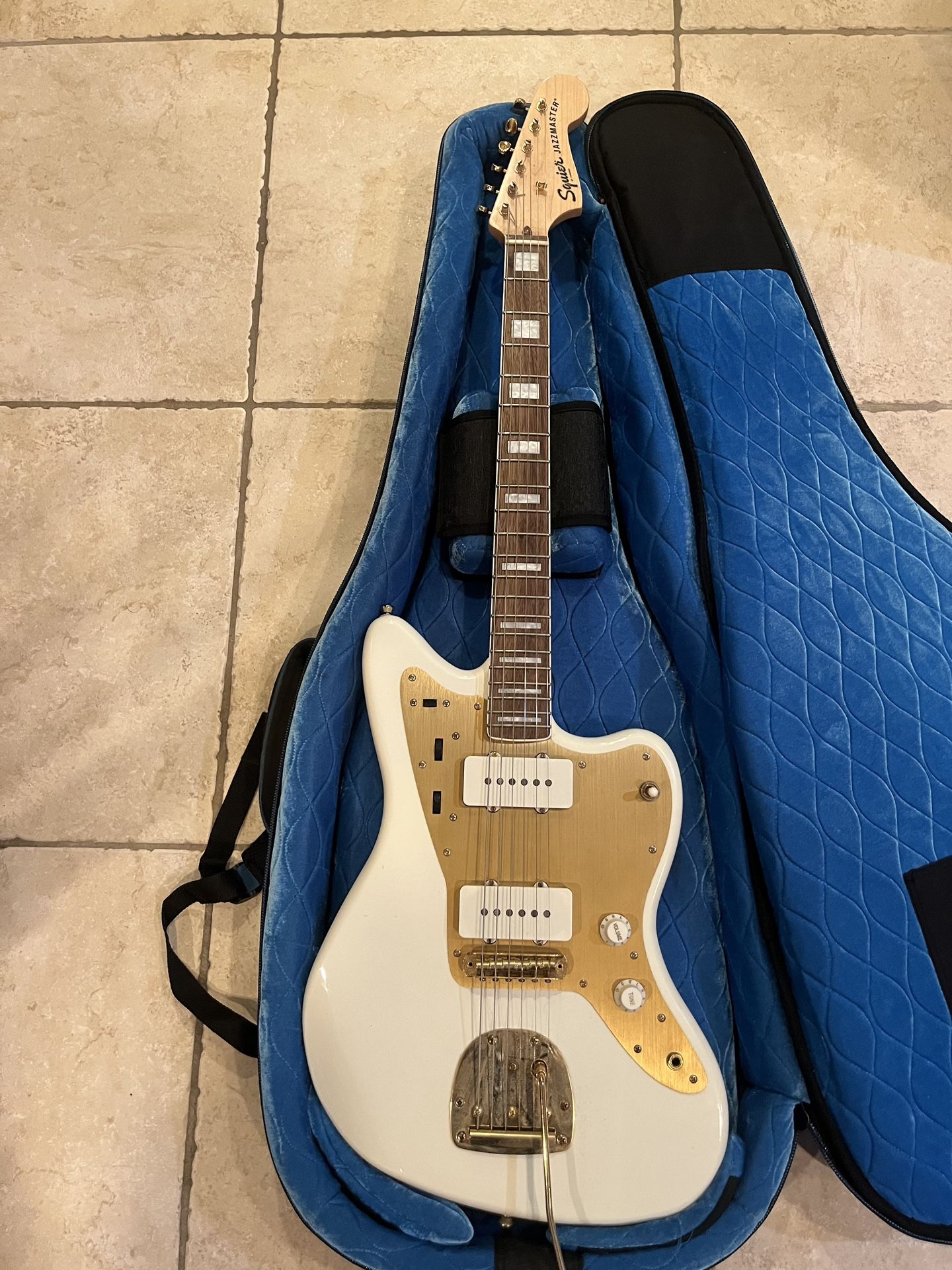 Squier Anniversary Gold Jazzmaster 90 (Mint) w/ Reunion Blues Hardshell Case (Brand New)