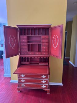 Secretary Deck