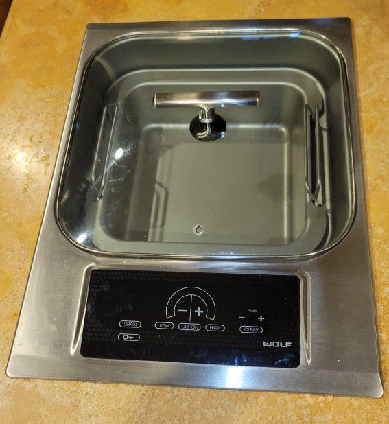 Wolf Built-in Counter Top Steamer 