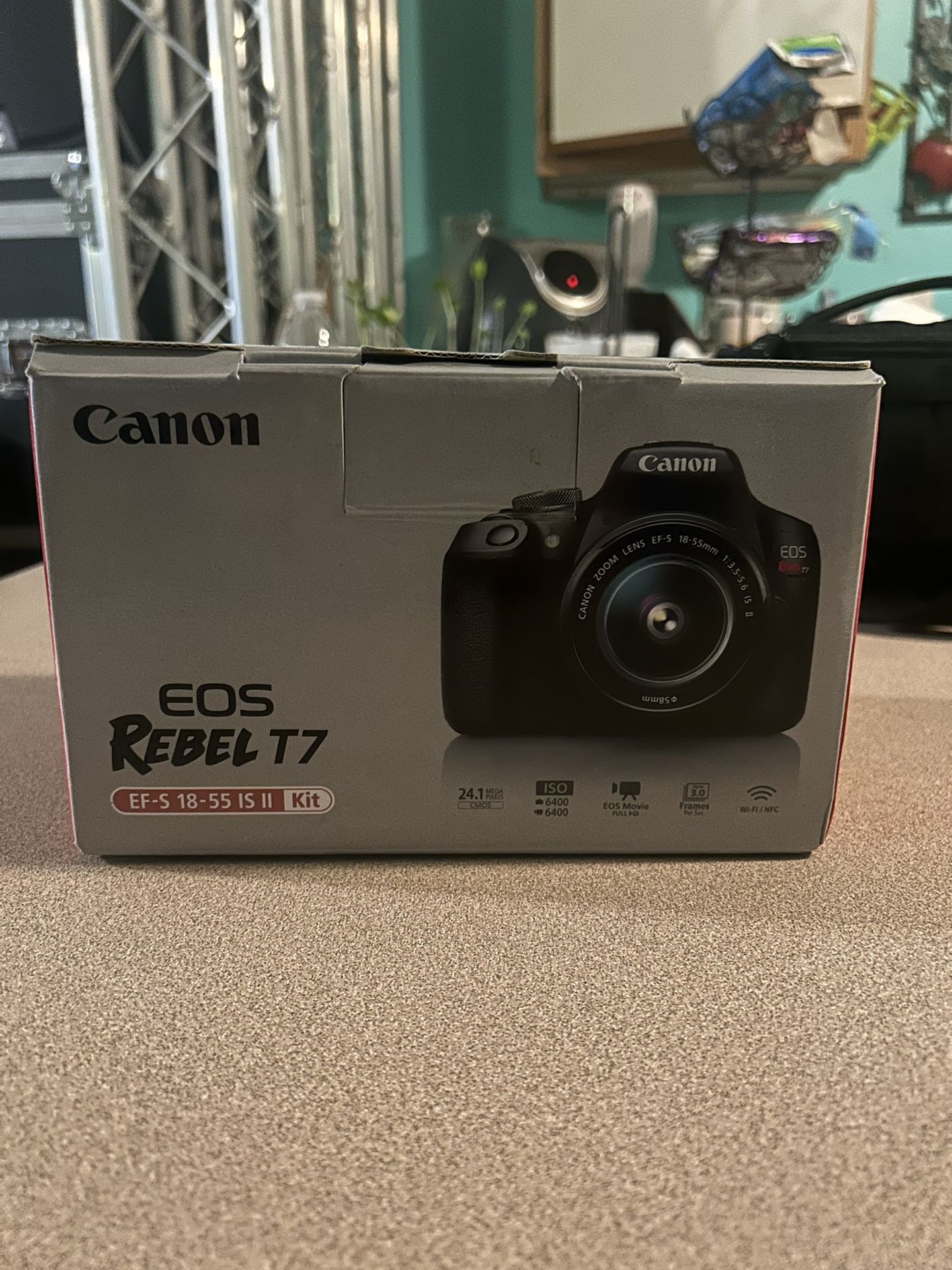 Canon Rebel T7