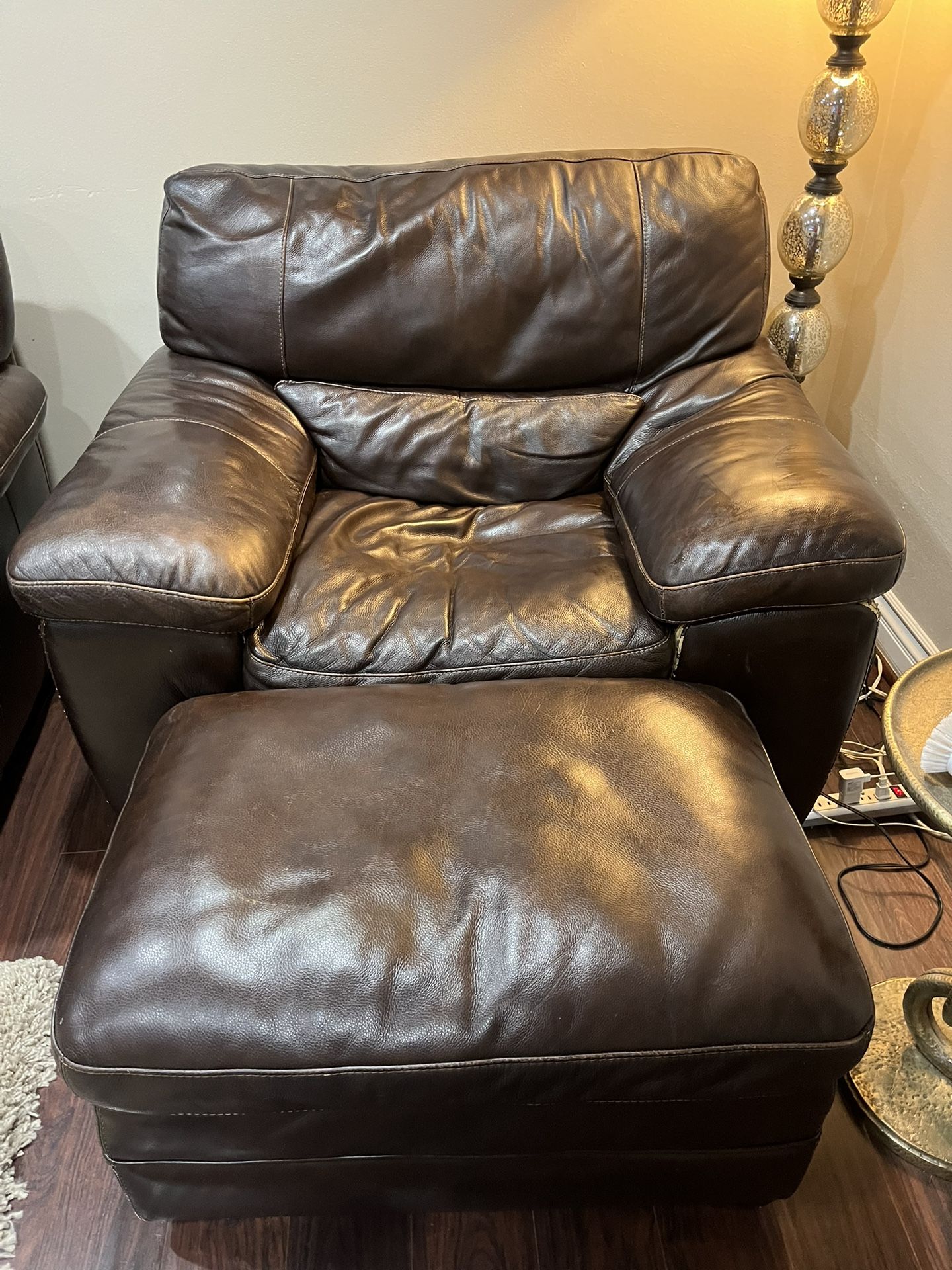 FREE - Four piece sofa set