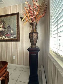 Decor/pedestal