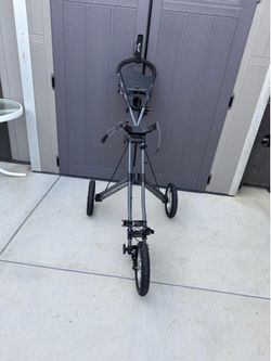 Foldable golf cart
