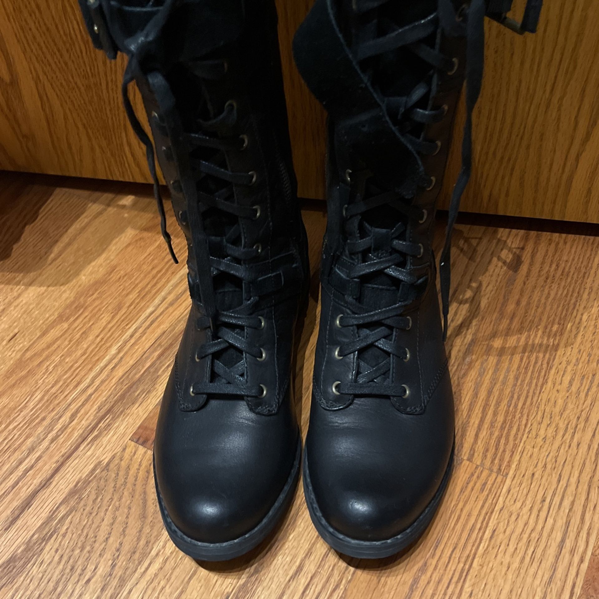 Timberland Shoes Size 7.5