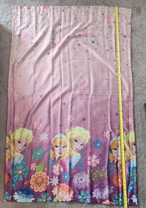 Disney Frozen Curtain