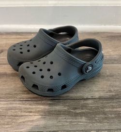 Kids Crocs Classic Clogs – Charcoal Gray – Size C7 (2-3 yrs)