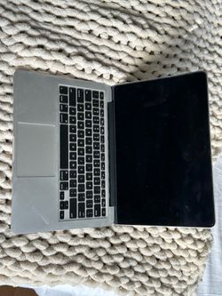MacBook Pro, Laptops, Iphones, Electronics (See Description)