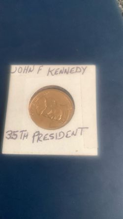John F Kennedy dollar coin