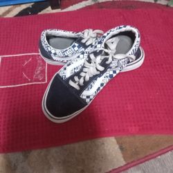 Off The Wall Low Tops Men's 7.5