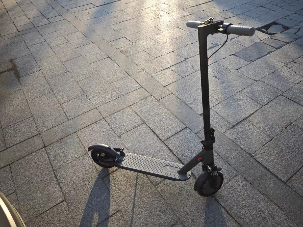 Electric scooter