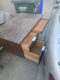 Feee Desk