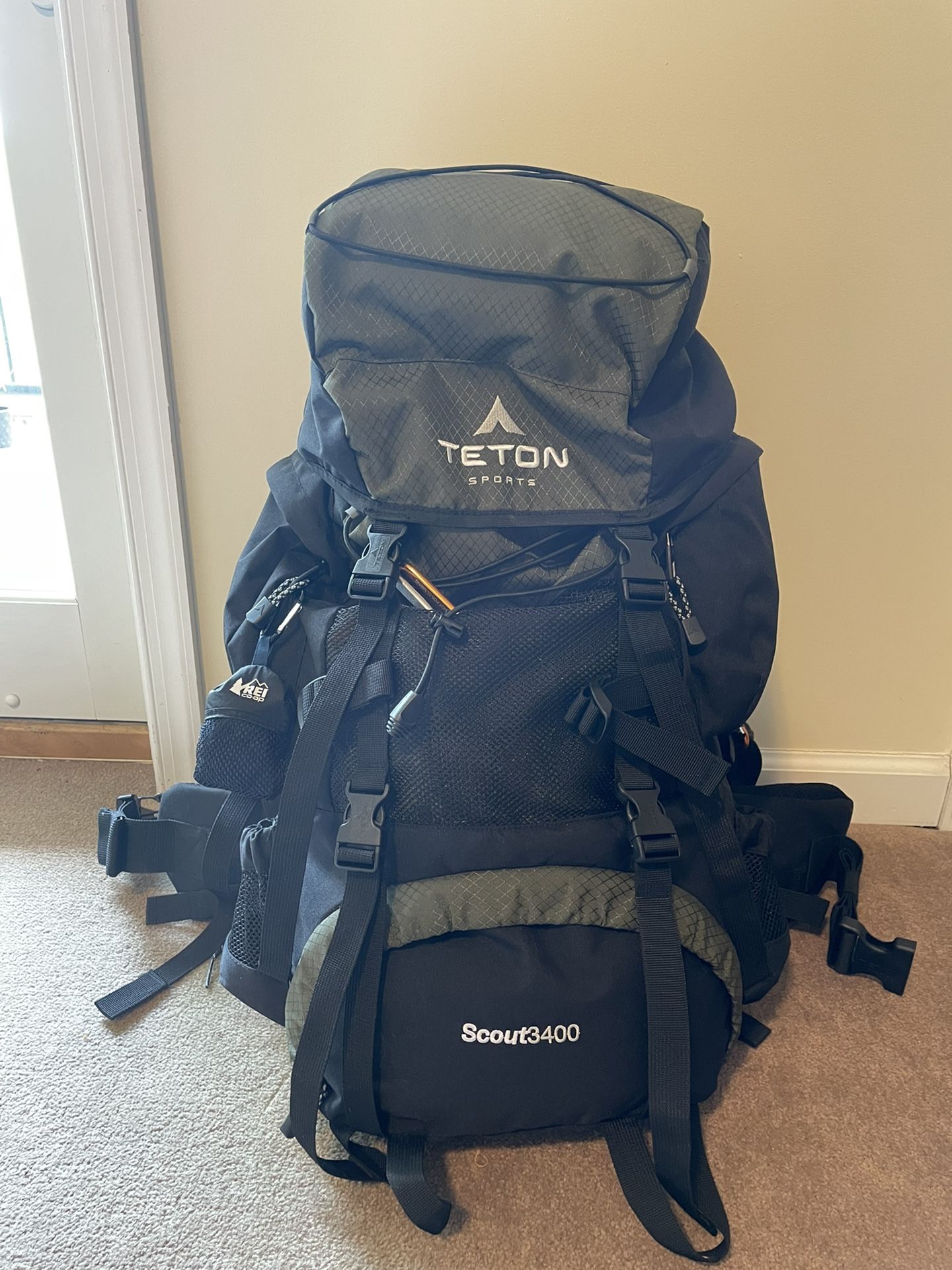 Teton Scout3400 Internal Frame 55L Backpack