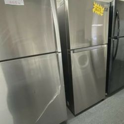 Virtual Appointment Available,Top Freezer Apartment Style Refrigerator