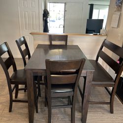 Pub height dining Room Set