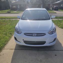 Hyundai Accent2016