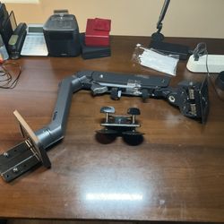 Ergotron HX Ultrawide Monitor Arm For Curved Monitors 49”