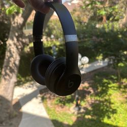 Beats Solo 4