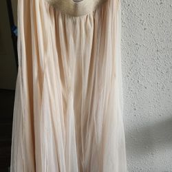 Cal Style Peach Colored Skirt With Gold Alastic Band
