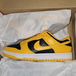 Nike Dunk Low "Goldenrod"