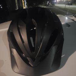 SCHWINN BIKE HELMET  (YOUTH/ADULT)