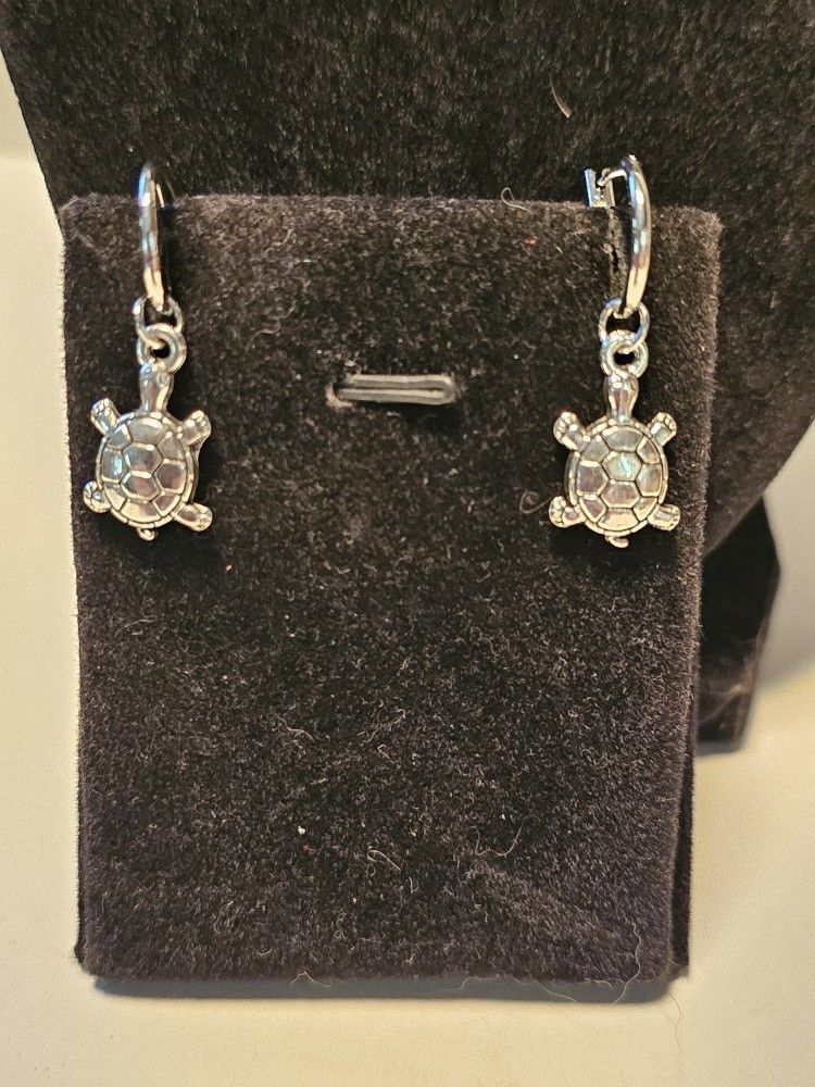 New Small Silver Hoop Earrings With A Removable Turtle Charms