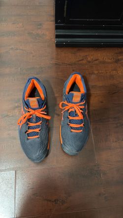 Asics hard court tennis shoes