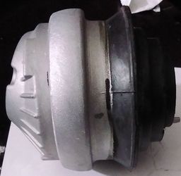 Mercedes-Benz Engine Mount