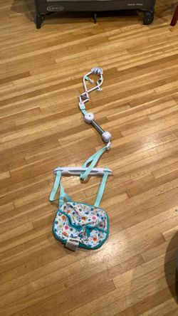 New Infantino doorway baby jumper  space theme