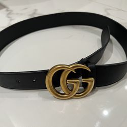 Authentic Gucci Belt 250$ Size S/m 