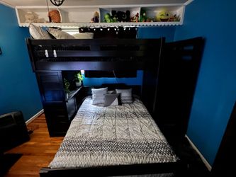 Double & Twin bunk bed with desk and storage