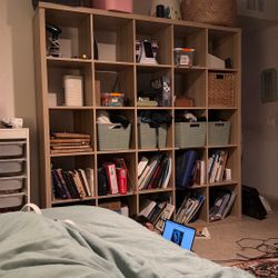 Wall Shelves Devider