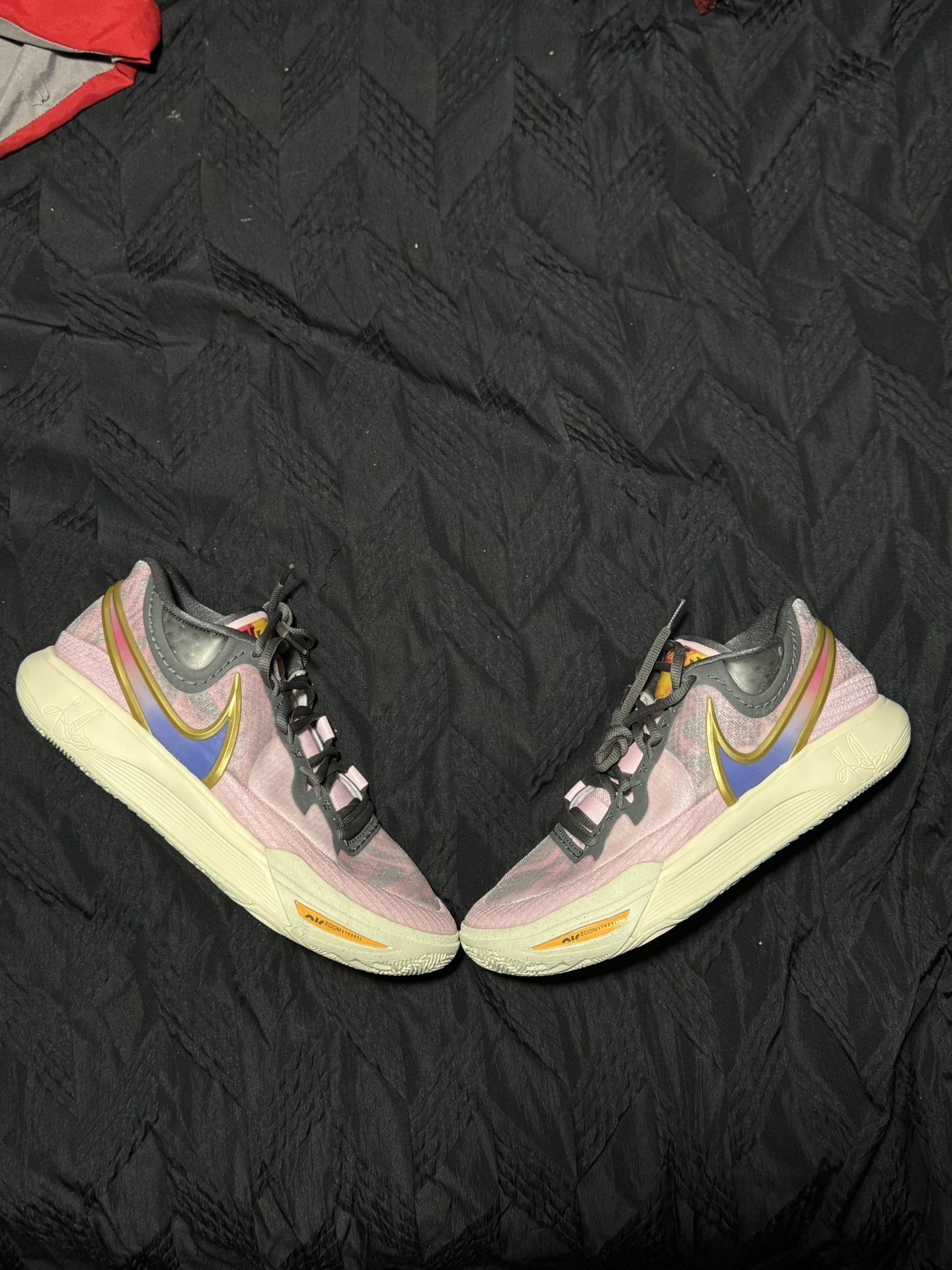 Nike Basketball Shoe Lot Size 11