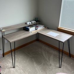 Desk - L shaped - Corner Desk