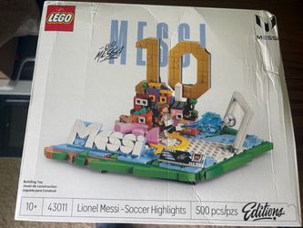 Soccer LEGO Sets x 2 Messi & Vini